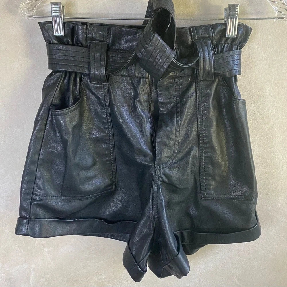 Zara leather belted shorts - Picture 3 of 6